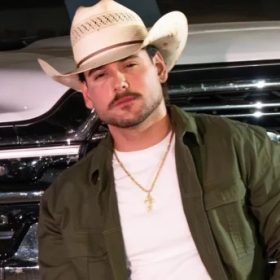 Influenciador C&eacute;sar Rincon se envolve em confus&atilde;o durante Festa do Pe&atilde;o de Barretos e acumula epis&oacute;dios pol&ecirc;micos