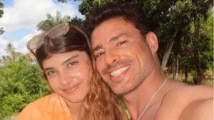 Cauã Reymond destaca forte vínculo com a filha Sofia e relembra infância marcada por mudanças familiares
