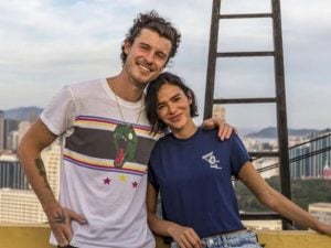 Shawn Mendes avalia mudança de residência no Brasil e possível pedido de casamento a Bruna Marquezine
