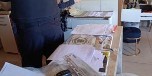 Polícia Federal prende suspeitos de esquema de venda de diplomas falsos para cursos de Medicina em Minas e Bahia