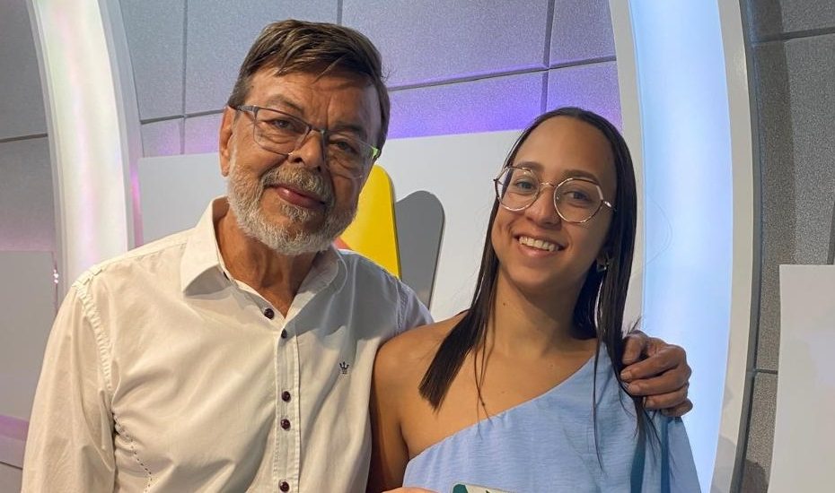 Ganhadora do Roletrando, Elina retirou o seu prêmio no programa…