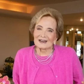 Morre a atriz Glória Menezes, aos 91 anos