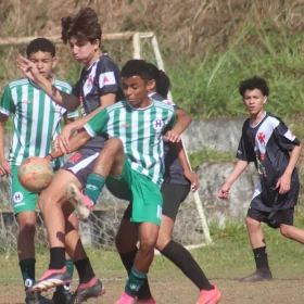 Hagmenon vence Vasco e Além da Bola na Copa União de Base