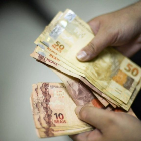 Divinópolis: confira as vagas de emprego para terça-feira (18)