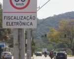 Radares aplicam mais de 75 mil multas em JF