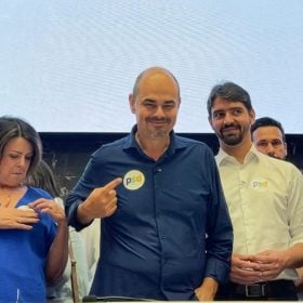 PSD oficializa Mateus Simões como candidato a governador