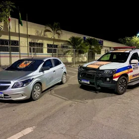 Polícia recupera carro clonado na MG-050 em Divinópolis
