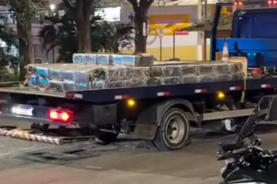 PRF apreende cerca de duas toneladas de maconha escondidas em carga de min&eacute;rio na BR-262