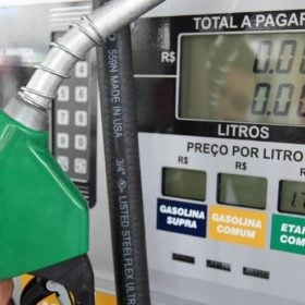 Sede da Petrobras no Rio de Janeiro durante mudança no preço da gasolina