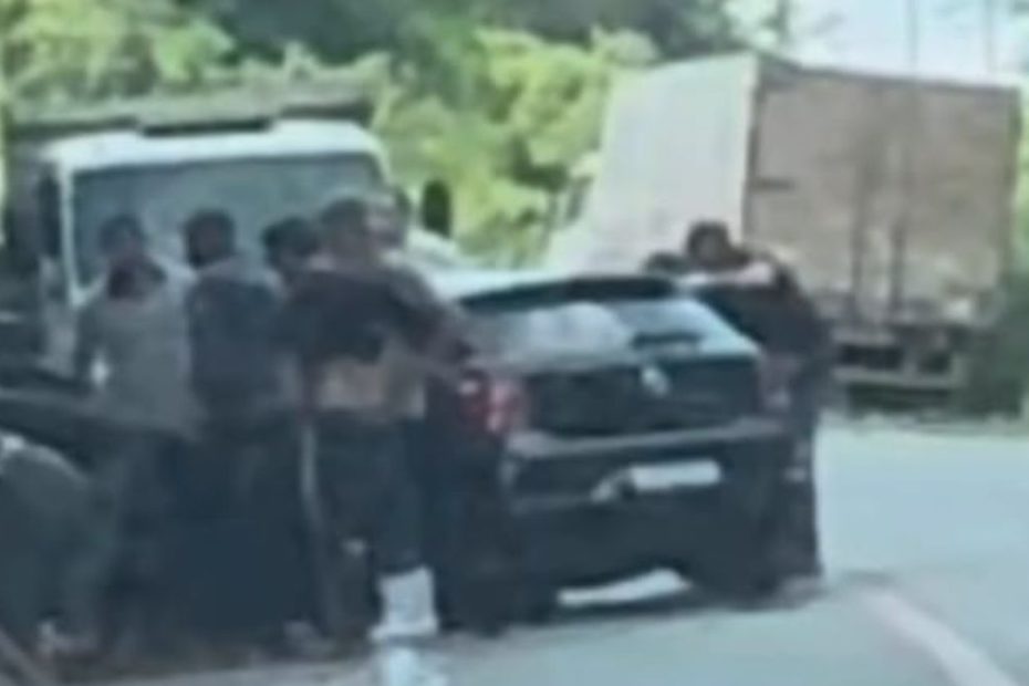 Acidente entre dois carros deixa uma pessoa morta na BR-352 entre Par&aacute; de Minas e Pitangui