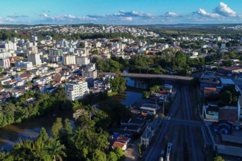 Prefeitura de Divin&oacute;polis abre licita&ccedil;&atilde;o para pavimenta&ccedil;&atilde;o e drenagem em diversas ruas