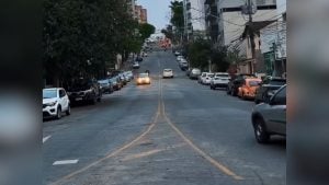 Cruzamento das ruas Rio de Janeiro e S&atilde;o Paulo no Centro de Divin&oacute;polis