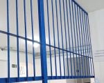 Grade de prote&ccedil;&atilde;o instalada na recep&ccedil;&atilde;o de posto de sa&uacute;de do bairro Candid&eacute;s em Divin&oacute;polis