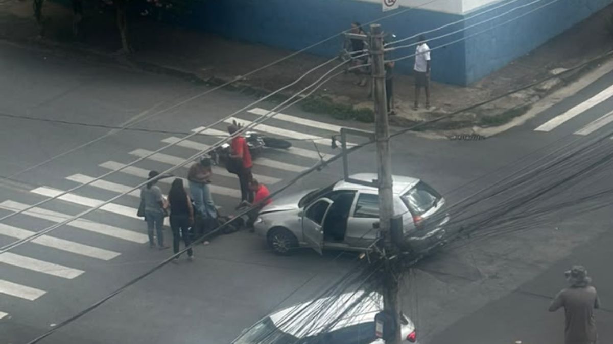 Batida entre carro e moto deixa duas mulheres feridas em Divinópolis