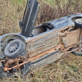 Saída de pista deixa homem ferido no km 210 da MG-050, em Córrego Fundo