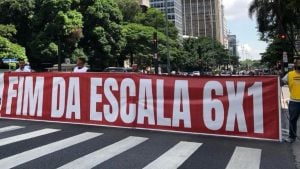CCJ do Senado aprova texto-base da PEC que prevê o fim da escala 6x1