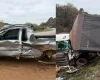 Carreta aquaplana e bate em rodotrem e Fiat Strada na BR-354, em Formiga