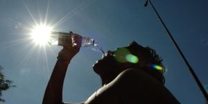 Após registrar dia mais quente de 2026, Divinópolis entra em alerta para tempestade