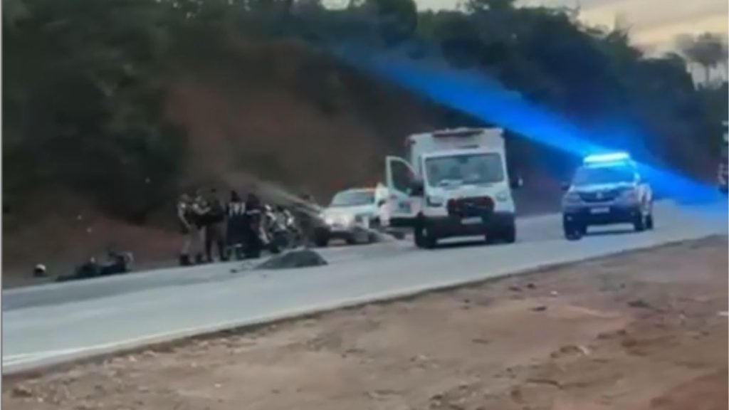 Casal morre em acidente na BR-262, em Par&aacute; de Minas