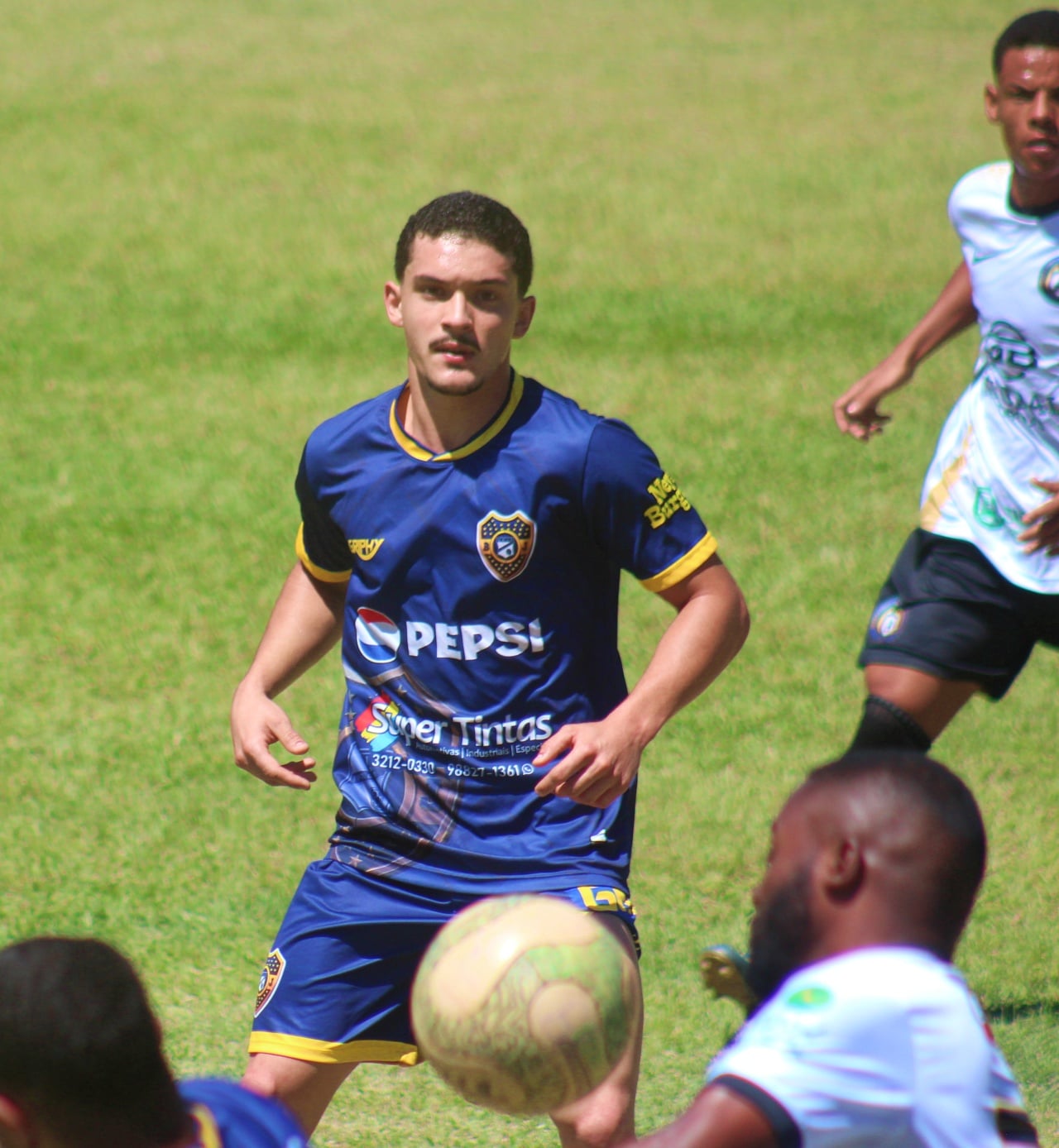 Campeonato Amador de Divin&oacute;polis encerra fase de grupos e define mata-mata