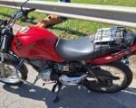 Motociclista e garupa ficam feridos ap&oacute;s pneu estourar na MG-050