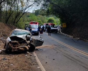 Acidente na BR-352 deixa dois feridos graves em Pitangui