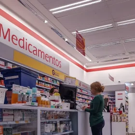 Mudan&ccedil;as na emiss&atilde;o e no controle de receitas m&eacute;dicas entram em vigor