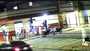 Vídeo: assalto à mão armada mobiliza polícia no bairro Niterói
