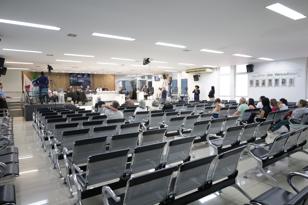 C&acirc;mara de Divin&oacute;polis aprova cinco projetos em sess&atilde;o desta quinta