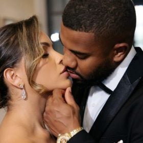 Casal de famosos realiza ensaio pr&eacute;-wedding com look avaliado em R$ 16 mil em Salvador