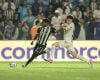 Atlético enfrenta desvantagem após derrota na ida das quartas de final da Sul-Americana contra o Santos
