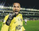 Everson comemora seis anos de trajetória como goleiro do Atlético e mantém vivo o compromisso com o clube