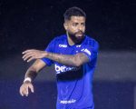 João Marcelo pode igualar sua maior sequência de jogos pelo Cruzeiro na temporada diante do Santos