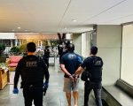 Homem de 45 anos é denunciado por homicídio de namorada de 22 anos e tentativa de simulação de suicídio em Belo Horizonte