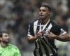 Victor Hugo sofre nova lesão e desfalca o Atlético na partida contra o Fluminense