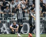 Jovem zagueiro Vitão ganha destaque na defesa do Atlético e coloca em dúvida a hierarquia na posição
