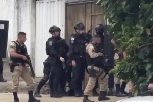 Homem se entrega após invadir residência da ex-companheira em Belo Horizonte; BOPE foi acionado
