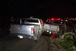 Colisão frontal entre duas Hilux resulta em cinco feridos na rodovia MGC-179, em Minas Gerais