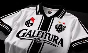 Galeitura lança camisa oficial do movimento de torcedores dedicado à literatura, com apoio de Scarpa e Victor Hugo do Atlético