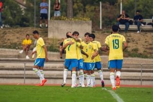 Meio-campista Eduardo Pape lidera seleção brasileira sub-17 em vitória na UEFA e é destaque na base do Cruzeiro