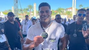 Ídolo do Atlético, Hulk participa da primeira edição da Hulk Run em Belo Horizonte e se emociona