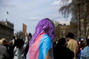 Polícia turca realiza operações contra ativistas e locais ligados à comunidade LGBTQIAPN+