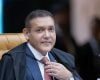 Nunes Marques declara-se impedido de julgar caso envolvendo Moraes e Vorcaro