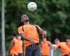 Jovem brasileiro do Atlético é eleito melhor jogador do mês pelo Shakhtar Donetsk e mantém destaque na Europa