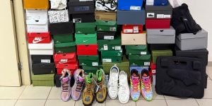 Homem ligado ao tráfico internacional é preso em Uberlândia com R$ 100 mil em tênis de luxo e drogas apreendidas
