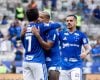 Cruzeiro supera protestos, vence o Athletico-PR e reforça a luta pelo G4 do Campeonato Brasileiro