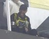 Neymar provoca atleticanos durante jogo contra Santos: ‘Não jogo contra time pequeno’