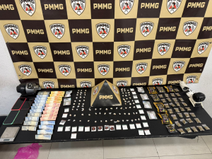&lsquo;Buraco Quente&rsquo; ferve ap&oacute;s PM prender quatro por tr&aacute;fico