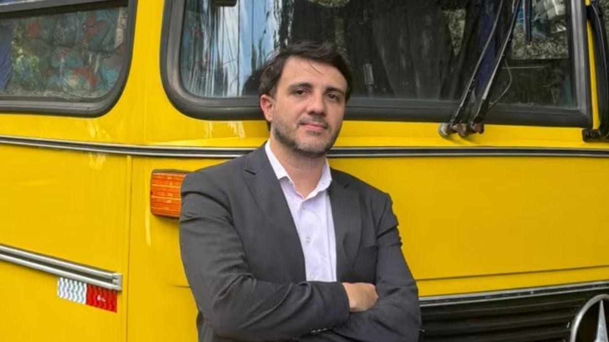 Renan Santos vir&aacute; a Divin&oacute;polis em caravana na reta final de campanha