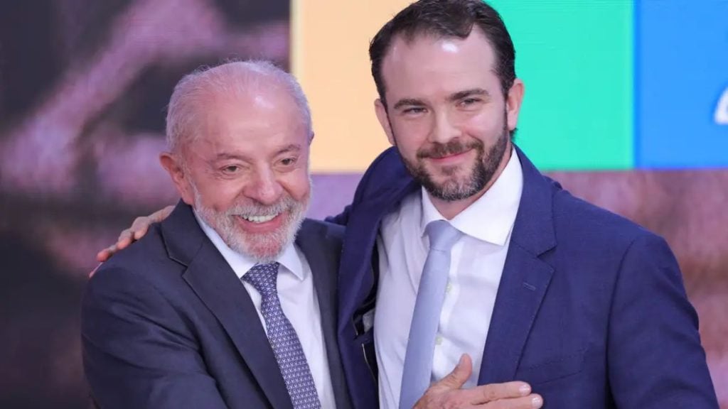 Lula anuncia medidas para MEIs, incluindo proposta de perd&atilde;o de d&iacute;vidas e Pix de at&eacute; R$ 5 mil em 2027